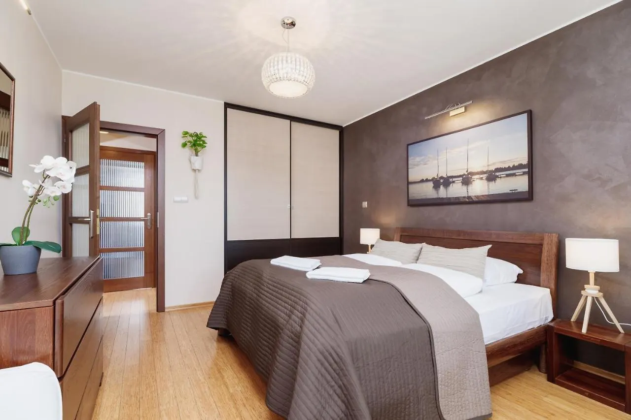 Apartments Obopolna Cracow By Noclegi Renters Krakow